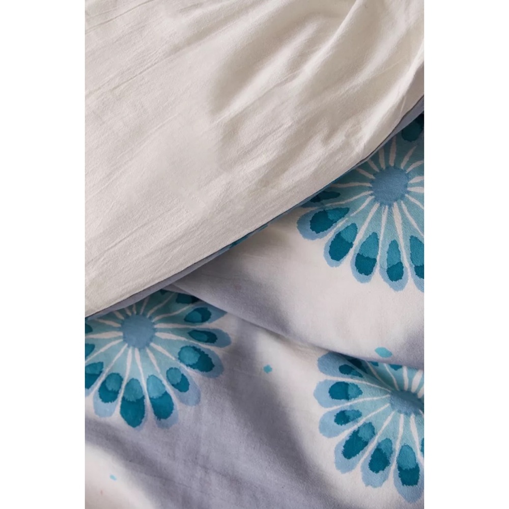 Floral Duvet Cover from Urban Outfitters - Picture 6 of 8